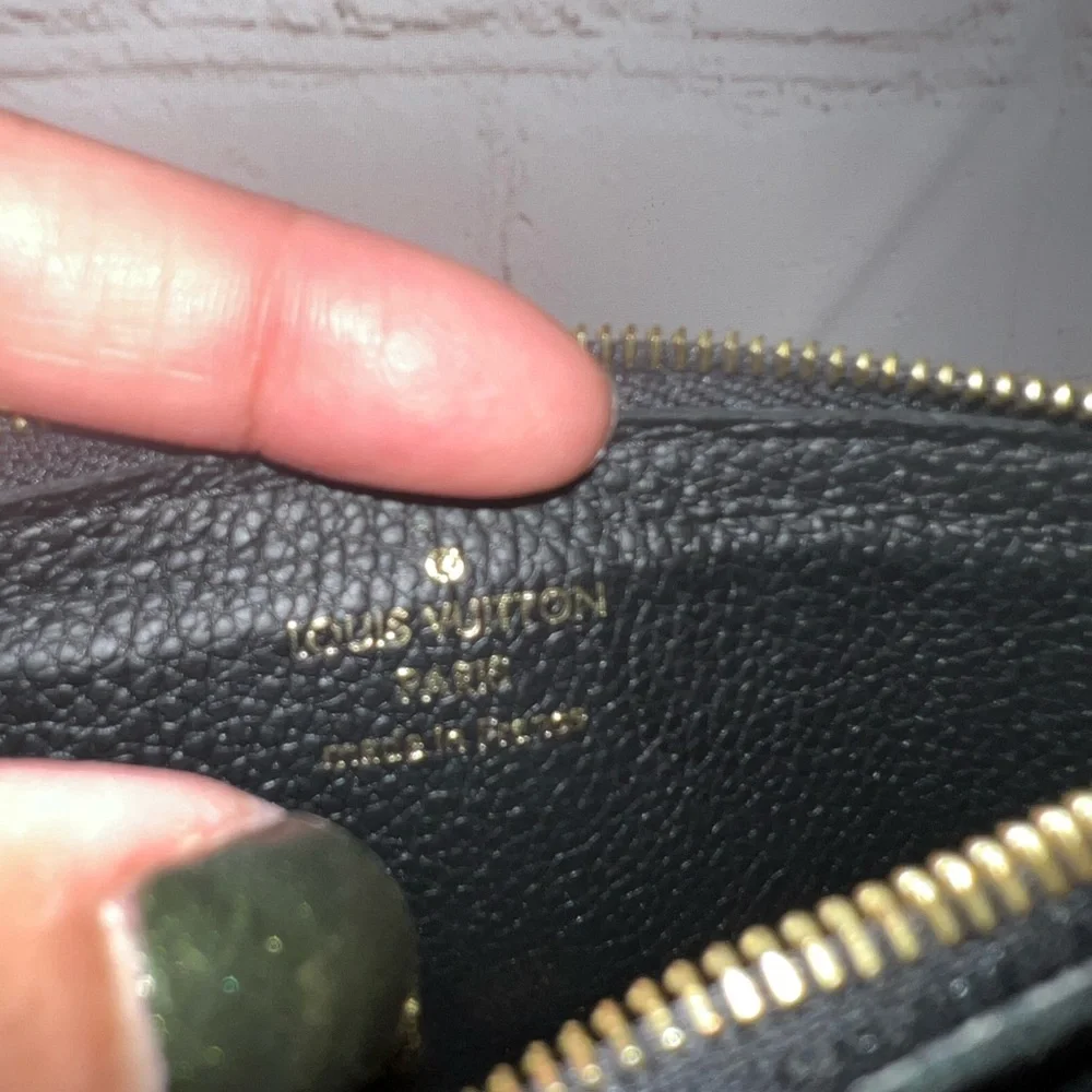 Louis Vuitton Card Holder Recto Verso in Empreinte Leather - Picture 9 of 15